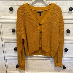 Mustard yellow cropped sweater